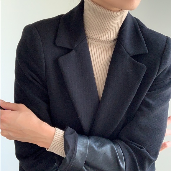 SOFT SLIM FIT TURTLENECK TOP - NUDE - Picture 7 of 9